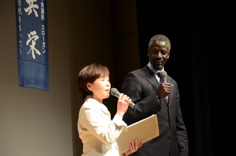 国際　第９１５回例会写真４
